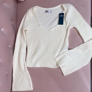 Hollister Bell Sleeved Sweater